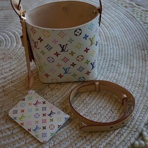 Brand New Louis Vuitton x Takashi Murakami All In
BB White Multicolored